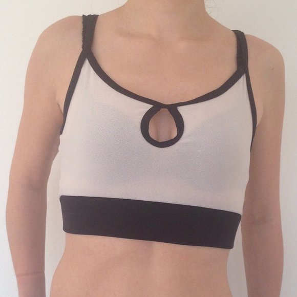 *5/$25* Peach Sheer Key Hole Crop Top - Picture 4 of 11